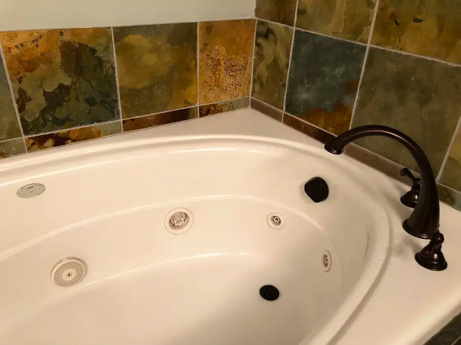 How Tub Refinishing Restores Your Bathroom Surface in Pinehurst, NC